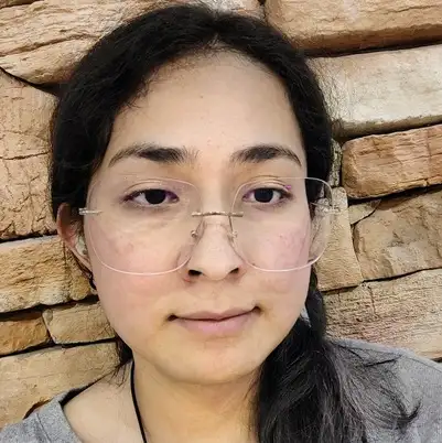 Professional profile photo of Sofia